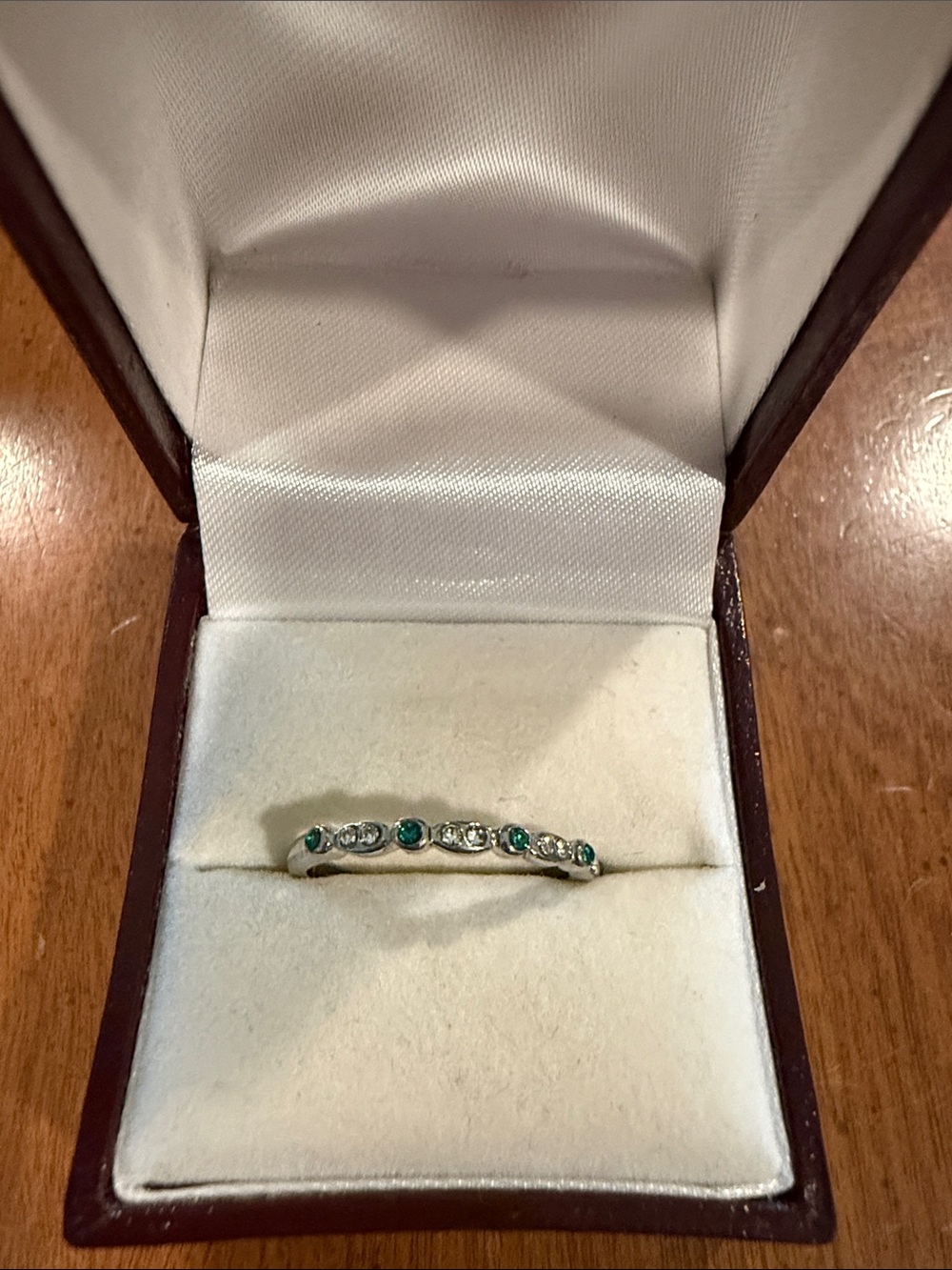 Silver-Tone Green Gemstone Stackable Ring Size 8 1/4